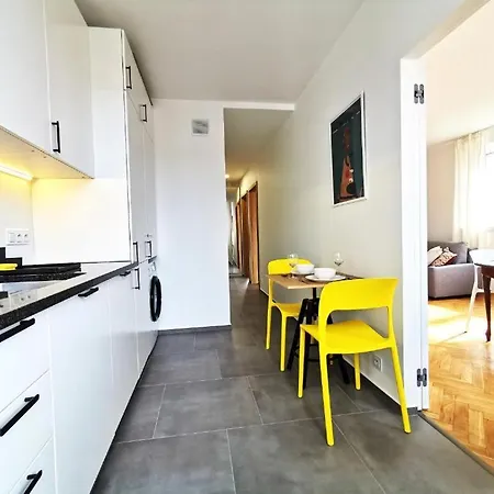 Wroc'love Haukego Bosaka Check-in 24h *